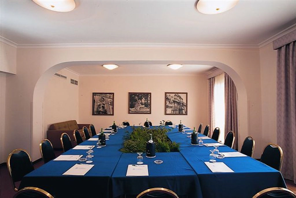 Foto introduttiva Meeting Room Oliviero
